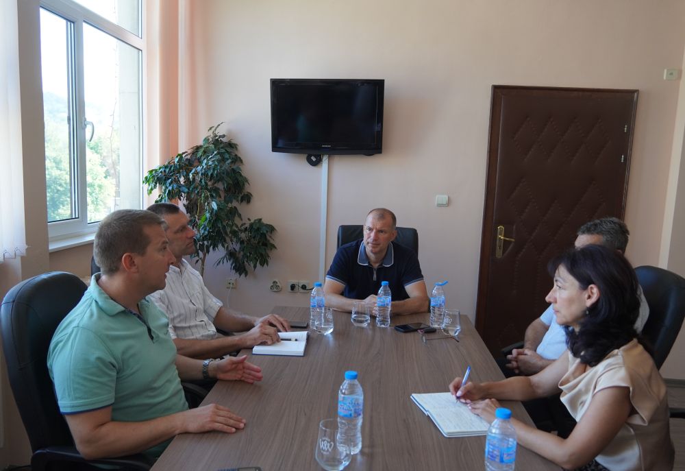 Работна среща за проблемите с ВиК инфраструктурата в Трявна проведе областният управител