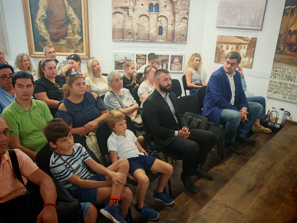 Родствениците на Колю Фичето се събраха в Дряново