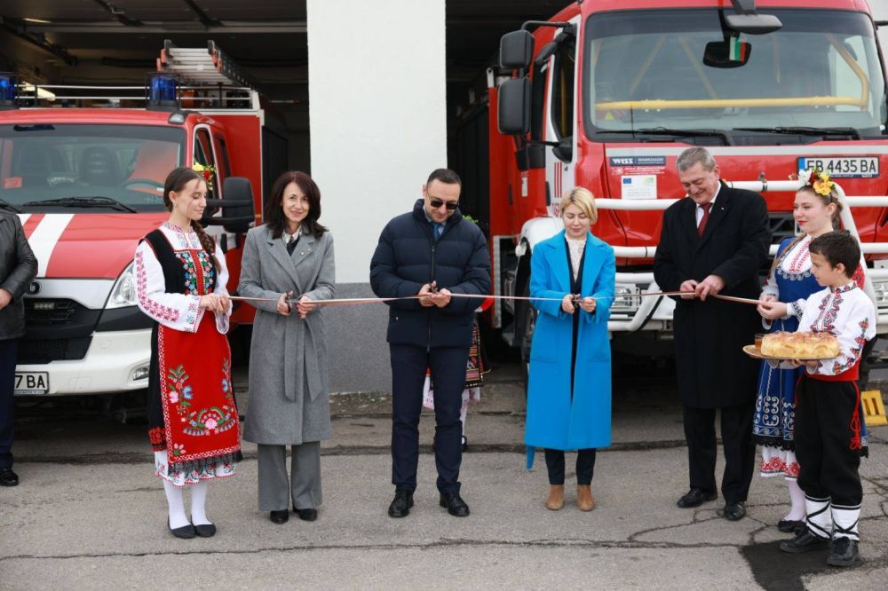 Откриха обновената сграда на РДПБЗН Габрово