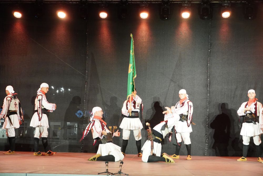 С концерт-спектакъл на ансамбъл “Българе“ Габрово отбеляза 148 години Шипченска епопея 