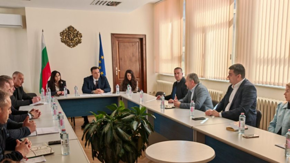 Областният управител Асен Даскалов обсъди подготовката за предстоящите избори с кметовете на четирите общини